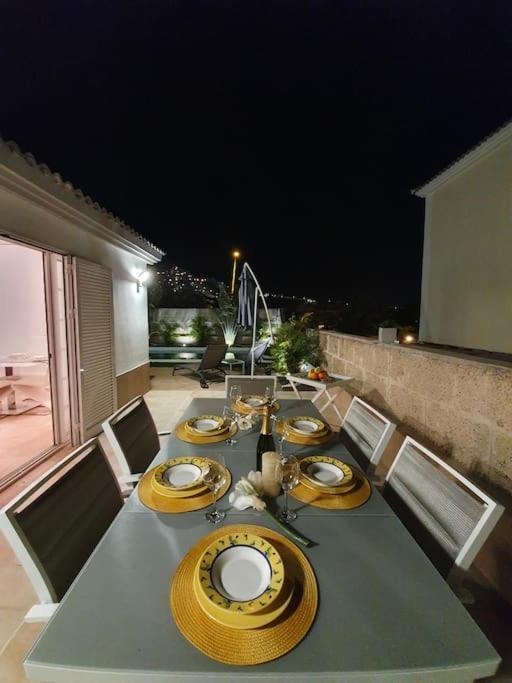 Villa Vanesa Luxury Private Villa With A Heated Pool, 4 Bedrooms And 4 Bathrooms Costa Adeje  Luaran gambar